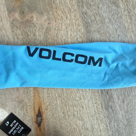Volcom Kids Toddler Swim Rashguard Set - Light Blue and Multicolor NWT 4T - Picture 4 of 13